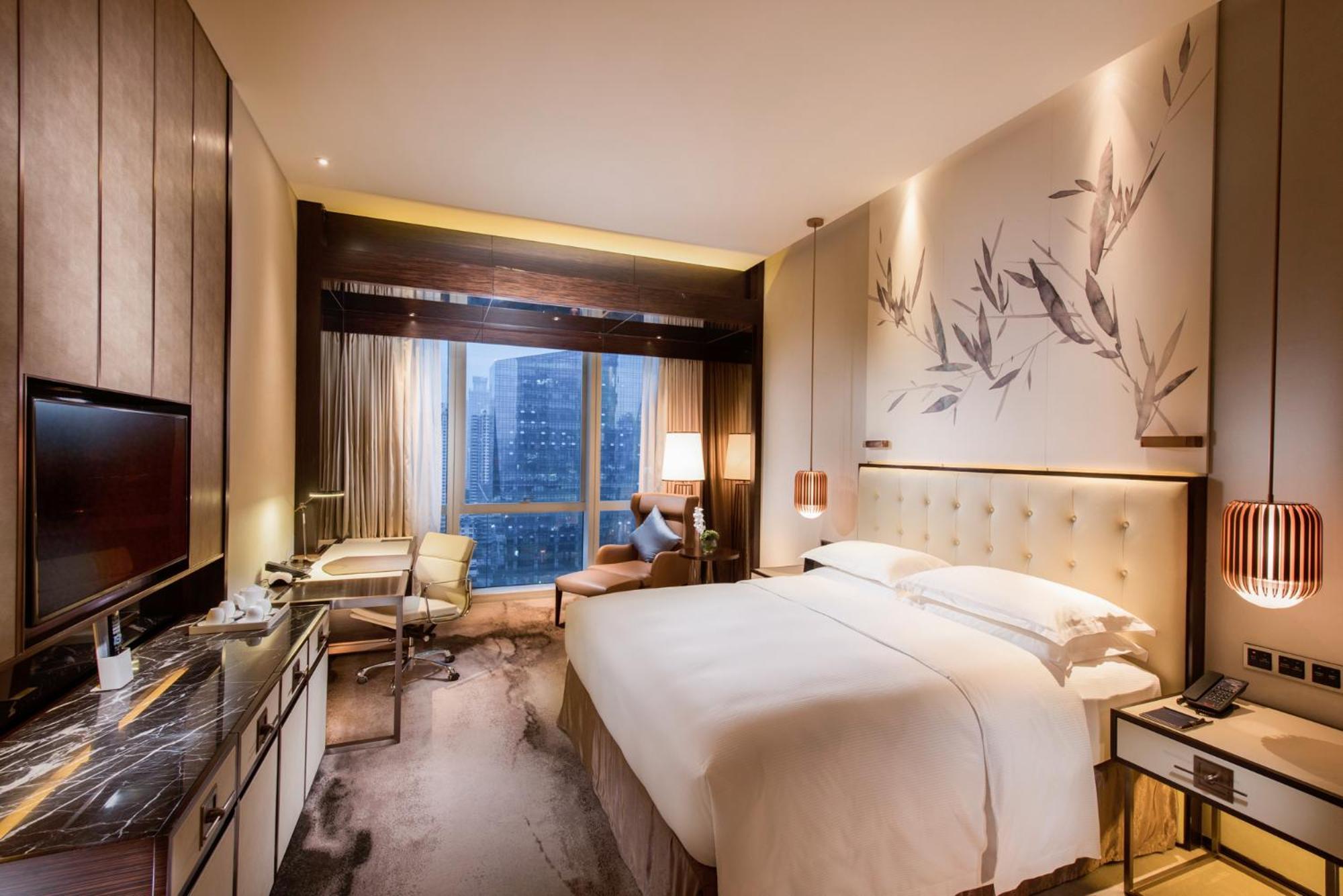 Hilton Shenzhen Futian: Metro-Adjacent, Convention Center Proximity Hotel Exterior photo