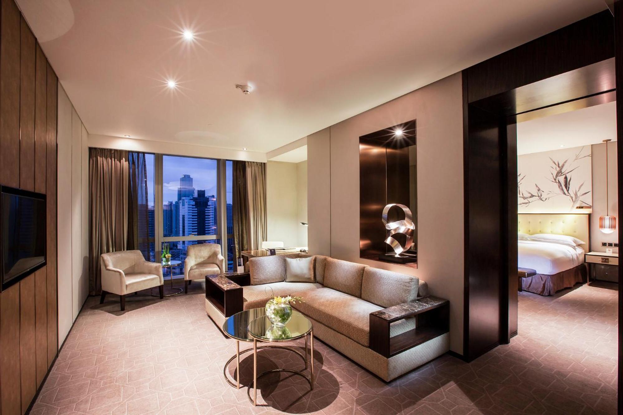 Hilton Shenzhen Futian: Metro-Adjacent, Convention Center Proximity Hotel Exterior photo