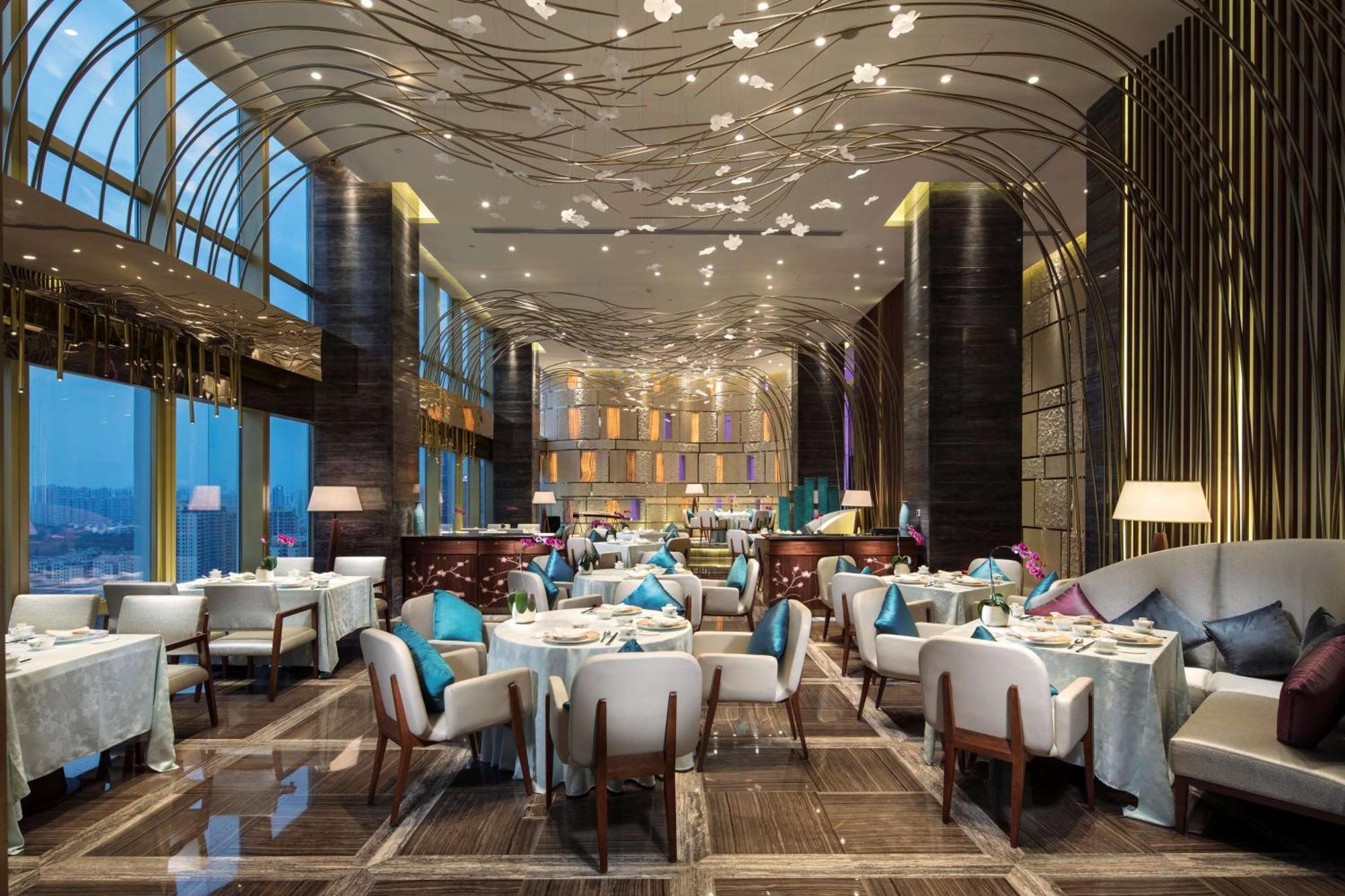 Hilton Shenzhen Futian: Metro-Adjacent, Convention Center Proximity Hotel Exterior photo