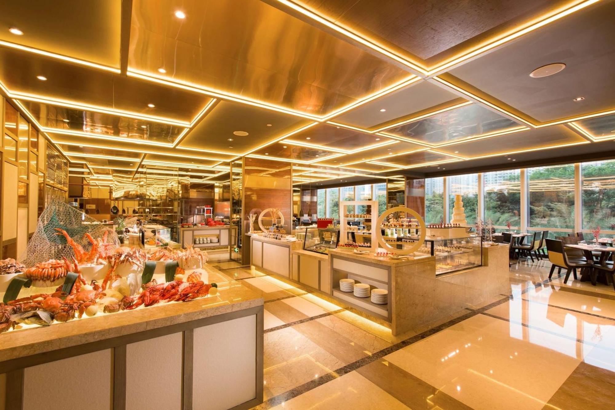 Hilton Shenzhen Futian: Metro-Adjacent, Convention Center Proximity Hotel Exterior photo